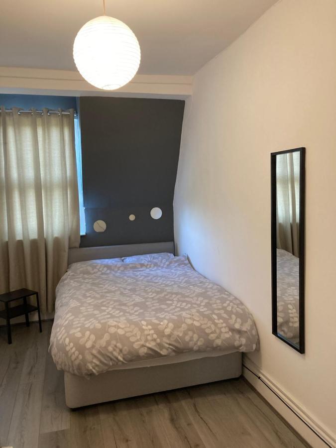 Chosen Rocky Lane Private Rooms Liverpool Exterior photo