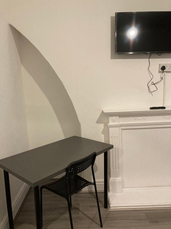 Chosen Rocky Lane Private Rooms Liverpool Exterior photo