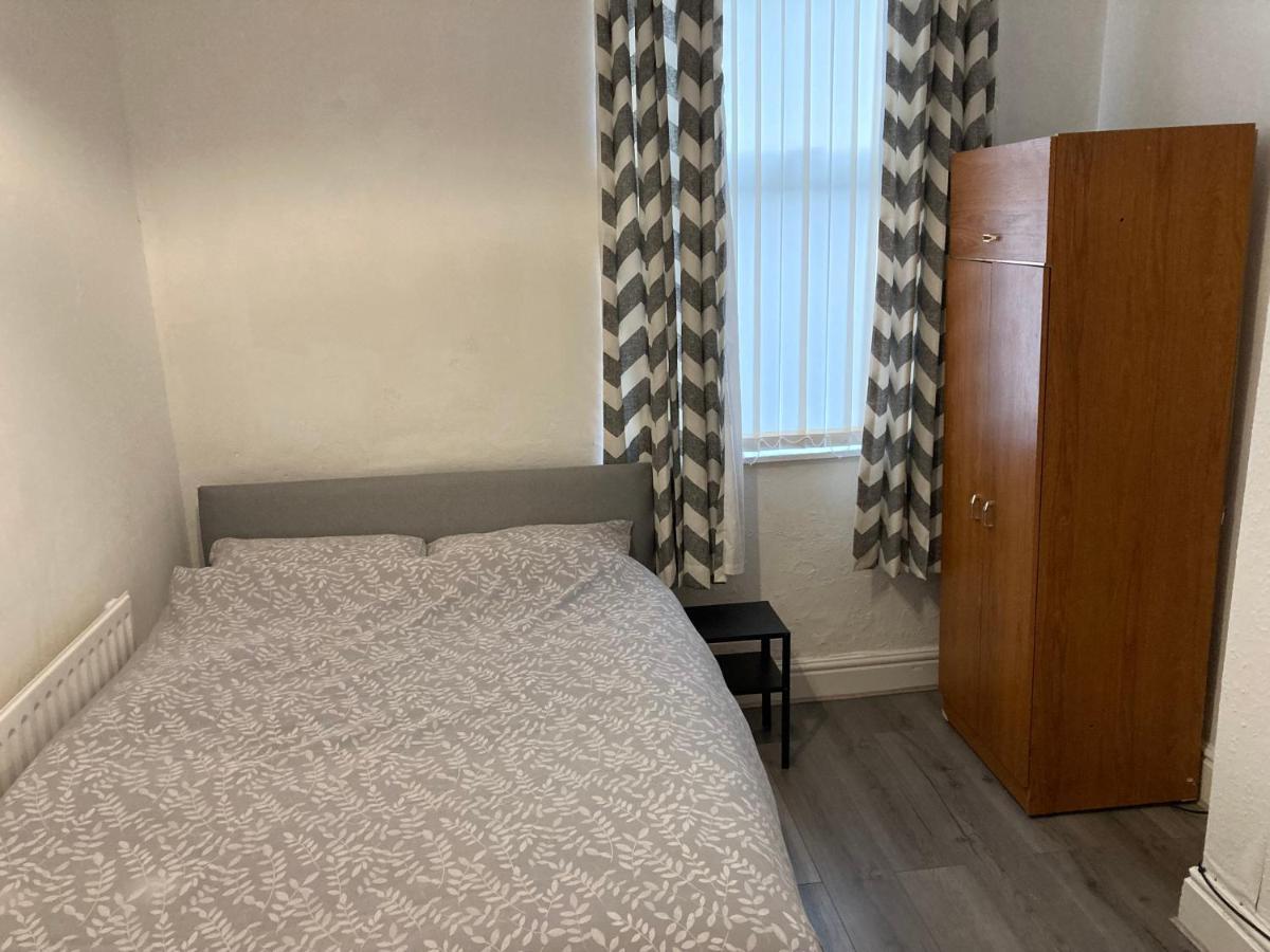 Chosen Rocky Lane Private Rooms Liverpool Exterior photo